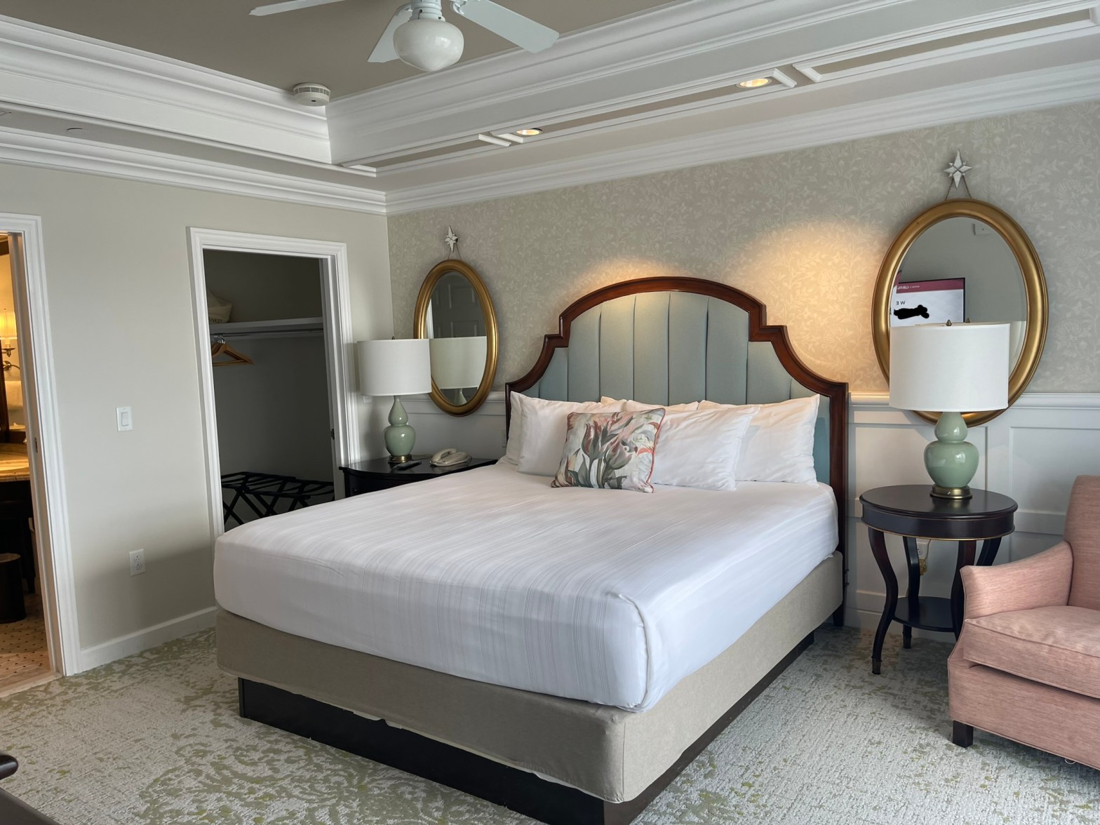 Sharing a Room with Multiple Adults: The Joys and Challenges on a Walt Disney World&nbsp;Adventure